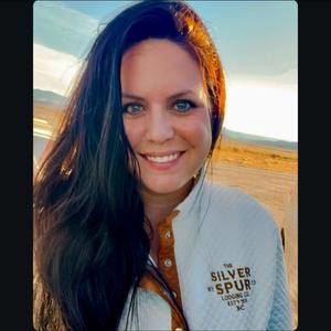 Meet your Posher, Kaylin